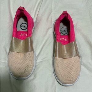 APL TechLoom Bliss Pink Sneakers Size 6.5 6 1/2